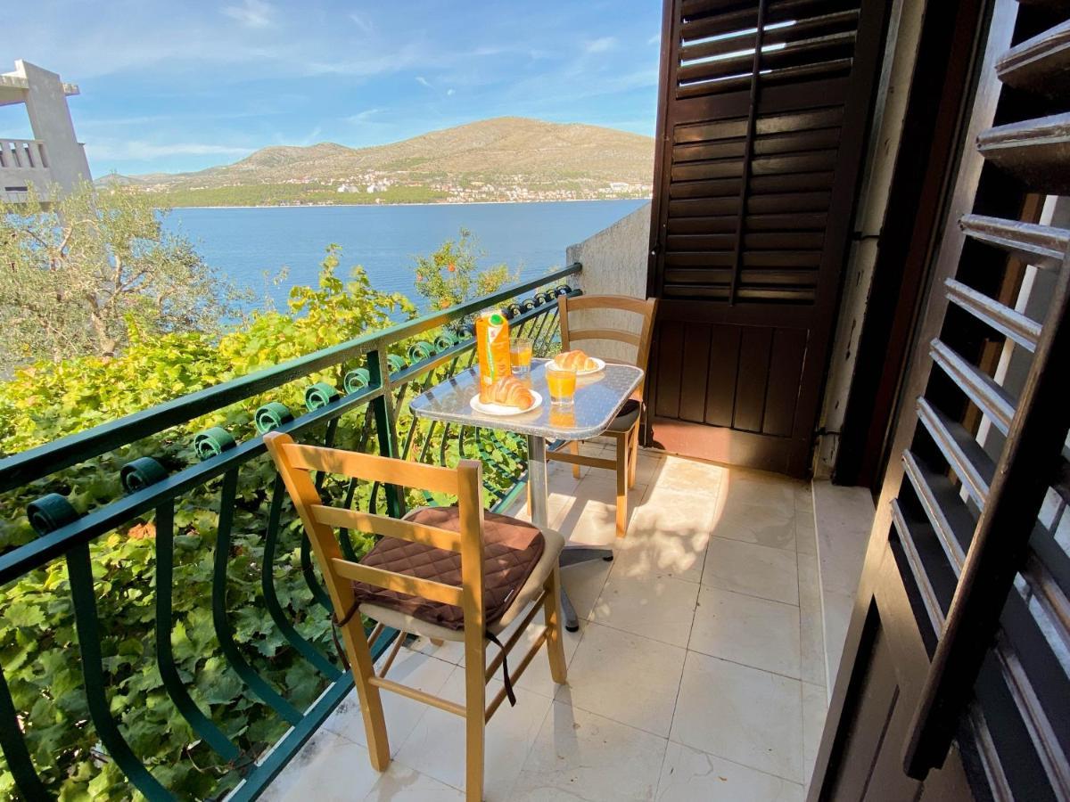Seaview & Beachfront Apartments Jakov Donji Okrug  Kültér fotó