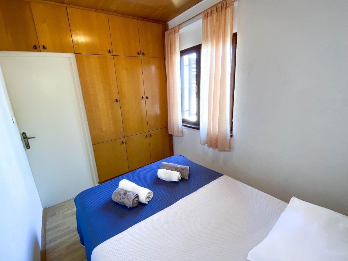 Seaview & Beachfront Apartments Jakov Donji Okrug  Kültér fotó