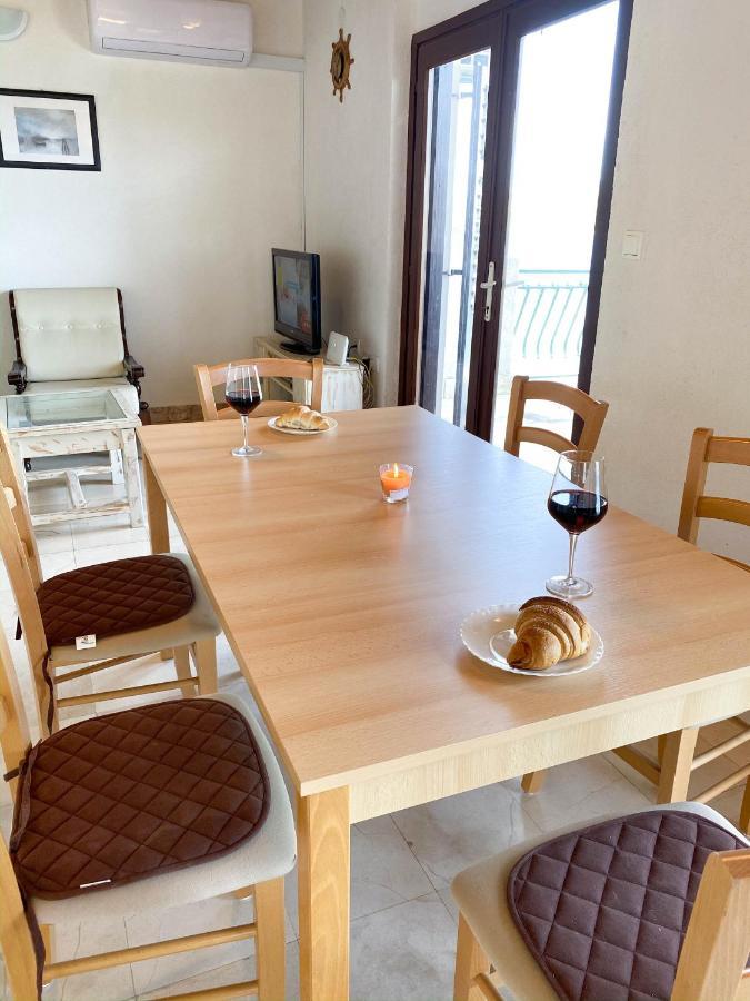 Seaview & Beachfront Apartments Jakov Donji Okrug  Kültér fotó