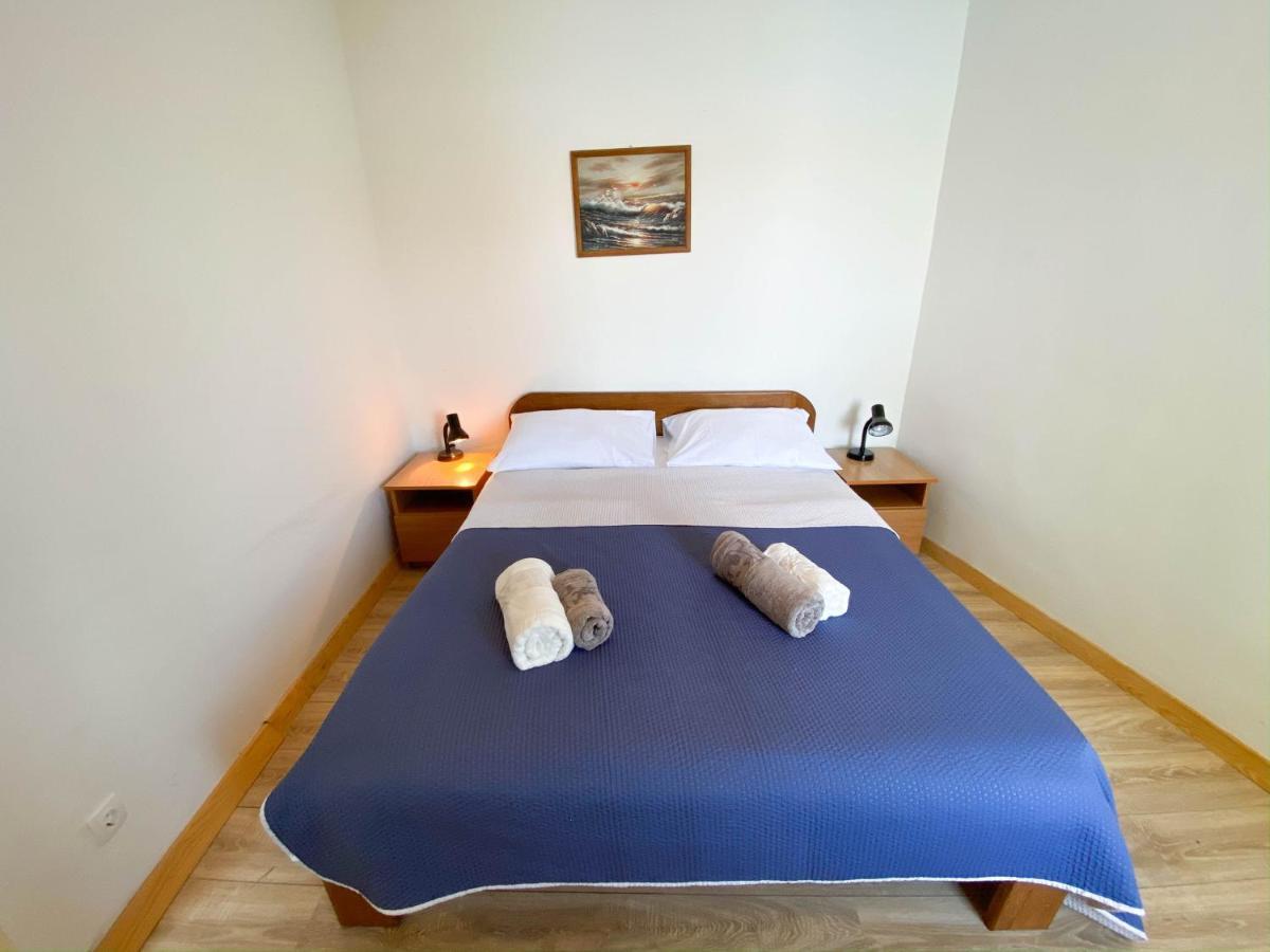 Seaview & Beachfront Apartments Jakov Donji Okrug  Kültér fotó