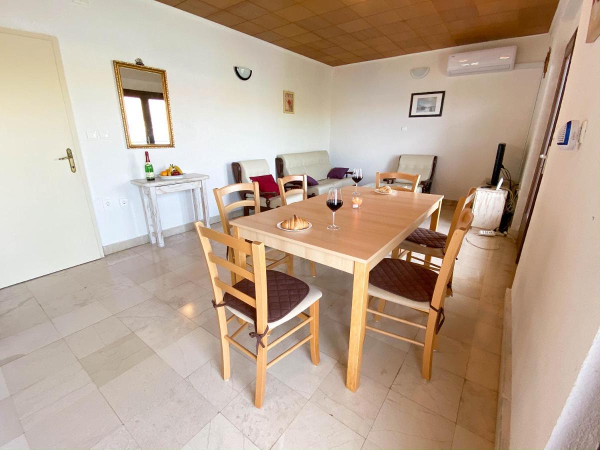Seaview & Beachfront Apartments Jakov Donji Okrug  Kültér fotó