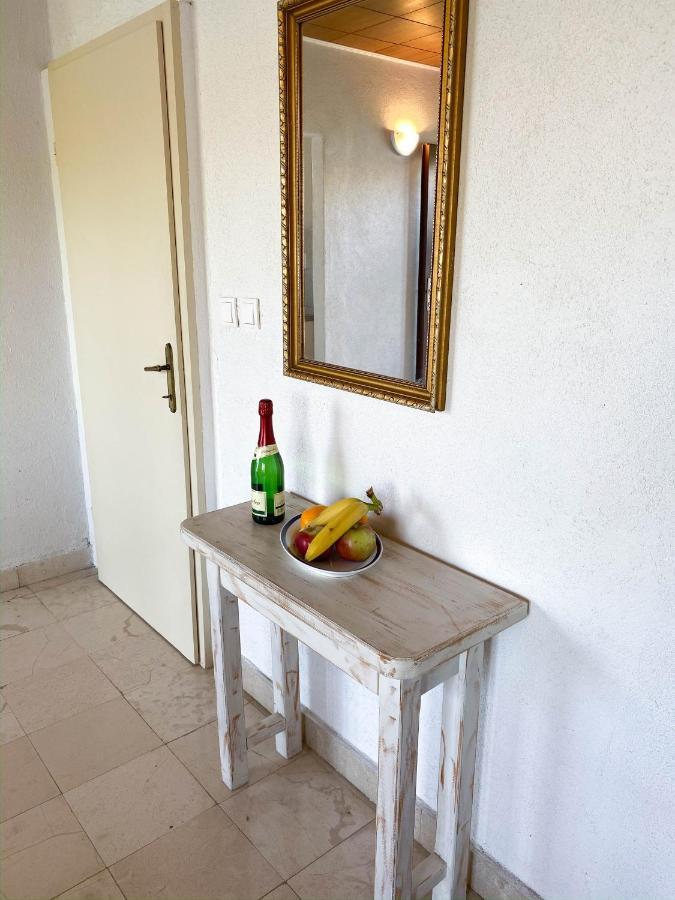 Seaview & Beachfront Apartments Jakov Donji Okrug  Kültér fotó